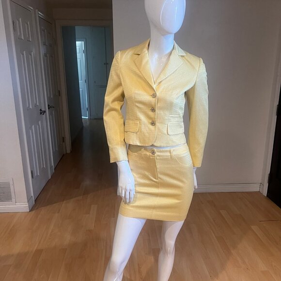 VINTAGE 2004 D&G DOLCE & GABBANA YELLOW TWEED SUIT SIZE 38 / 4 US - Picture 1 of 9